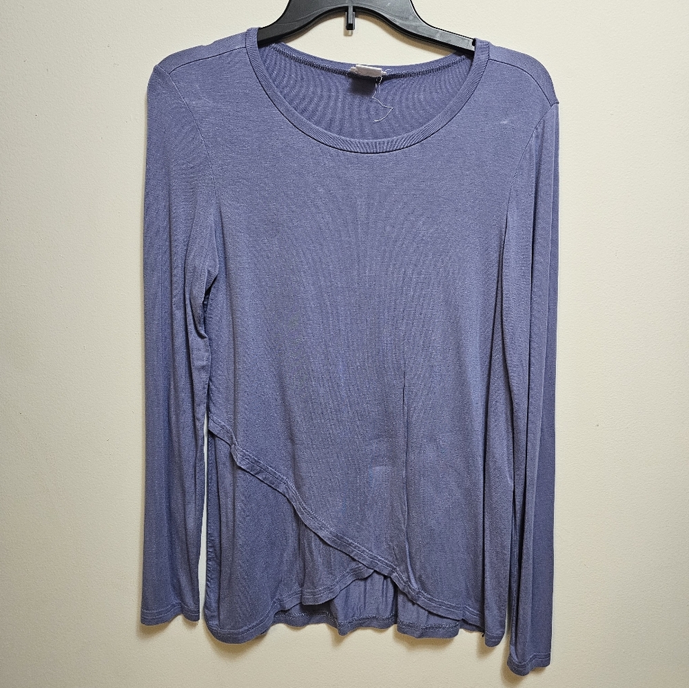 Pret-a-porTEE medium periwinkle‎ blue long sleeve shirt